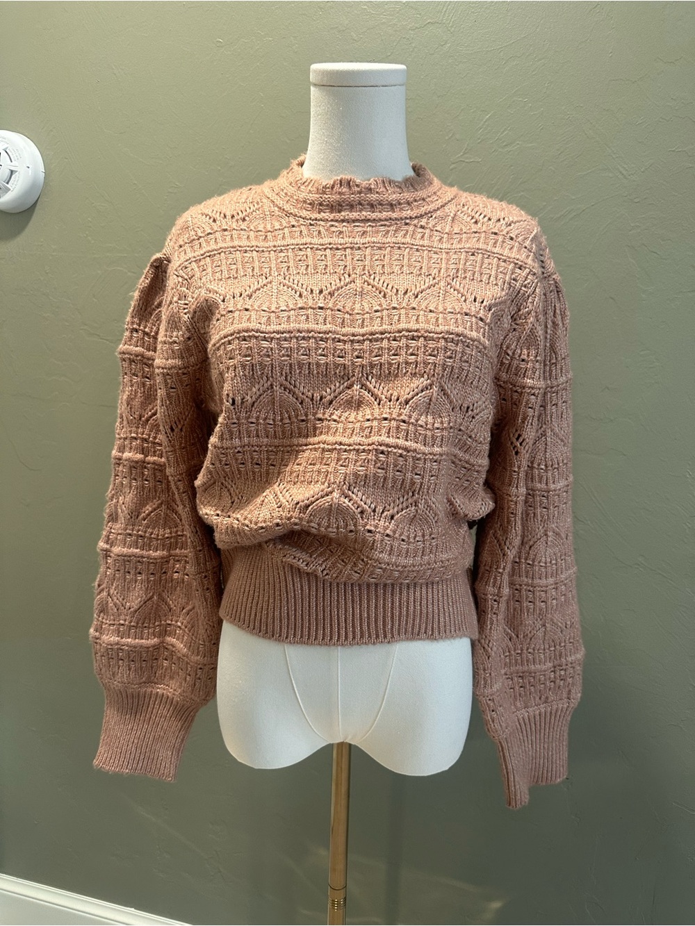 Design History Dusty Rose Textured Crewneck Sweater